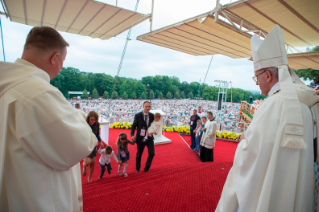 41-Viaje apostólico a Polonia: Santa Misa con ocasión del 1050 aniversario del Bautismo de Polonia