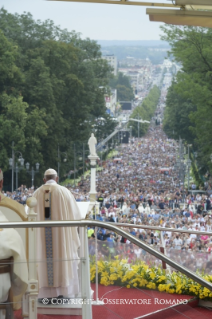 22-Apostolische Reise nach Polen: Heilige Messe zum 1050. Jahrestag der Taufe Polens 