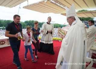 32-Apostolische Reise nach Polen: Heilige Messe zum 1050. Jahrestag der Taufe Polens 