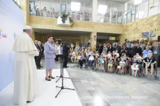 1-Apostolic Journey to Poland: Visit to the Children's University Hospital (UCH)