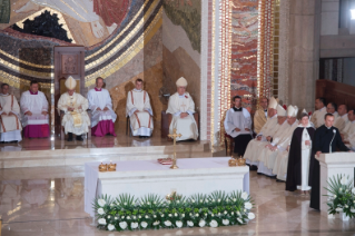 17-Viaje apostólico a Polonia: Santa Misa con sacerdotes, religiosas, religiosos, consagrados y seminaristas polacos Santuario de San Juan Pablo II de Cracovia