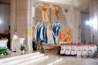 21-Viaje apostólico a Polonia: Santa Misa con sacerdotes, religiosas, religiosos, consagrados y seminaristas polacos Santuario de San Juan Pablo II de Cracovia