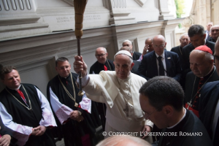 1-Apostolic Journey to Poland: Meeting with the Polish Bishops