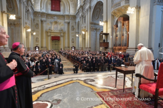 6-Visite pastorale à Bologne : Rencontre avec les prêtres, les religieux, les séminaristes du Séminaire régional et les diacres permanents