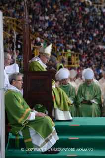 11-Visite pastorale &#xe0; Bologne : C&#xe9;l&#xe9;bration de la Messe