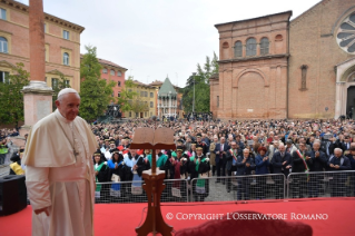 6-Visita Pastorale a Bologna: Incontro con gli studenti e il Mondo accademico