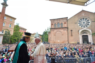 4-Visite pastorale à Bologne : Rencontre avec les étudiants et le monde académique
