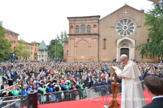 8-Visite pastorale à Bologne : Rencontre avec les étudiants et le monde académique