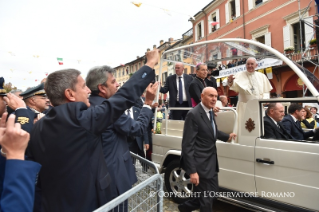 3-Visita pastoral a Cesena: Encuentro con la poblaci&#xf3;n