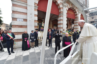 6-Visita pastoral a Cesena: Encuentro con la poblaci&#xf3;n