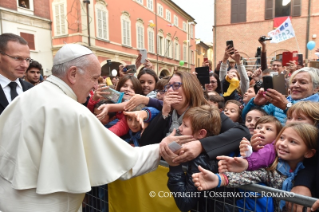 8-Visita pastoral a Cesena: Encuentro con la poblaci&#xf3;n