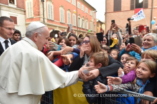 8-Visita Pastoral a Cesena: Encontro com a população 