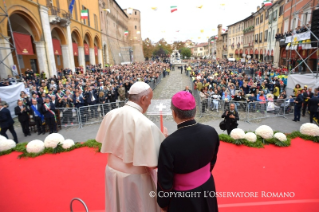 9-Visita Pastorale a Cesena: Incontro con la cittadinanza 