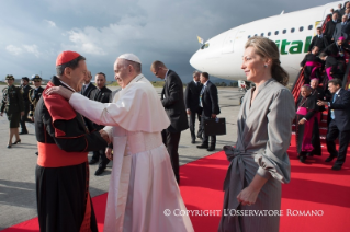 16-Apostolic Journey to Colombia: Welcoming ceremony at Catam military airport