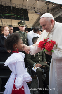 19-Apostolische Reise nach Kolumbien: Willkommenszeremonie auf dem Militärflughafen Catam