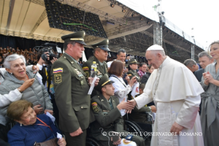 5-Viagem Apostólica à Colômbia: Cerimônia de Boas-vindas na Base Aérea Catam