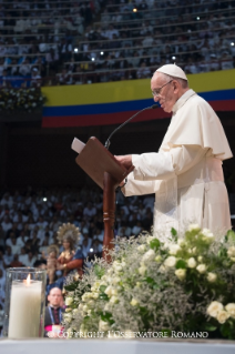 14-Apostolische Reise nach Kolumbien: Begegnung mit dem Klerus, Ordensleuten, Seminaristen und ihren Angehörigen 