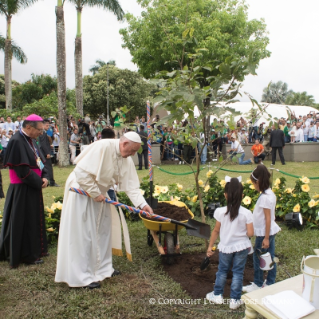 3-Apostolic Journey to Colombia: Short visit to the "Cross of Reconciliation"