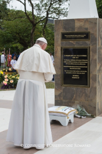 10-Apostolic Journey to Colombia: Short visit to the "Cross of Reconciliation"