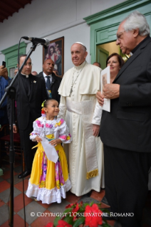 0-Apostolische Reise nach Kolumbien: Besuch des Kinderheims "Hogar San José"