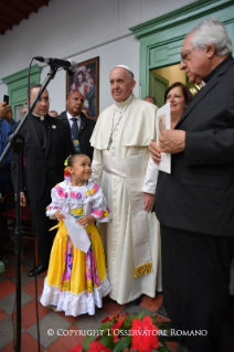 0-Viaggio Apostolico in Colombia: Visita alla Casa Famiglia San Jos&#xe9;