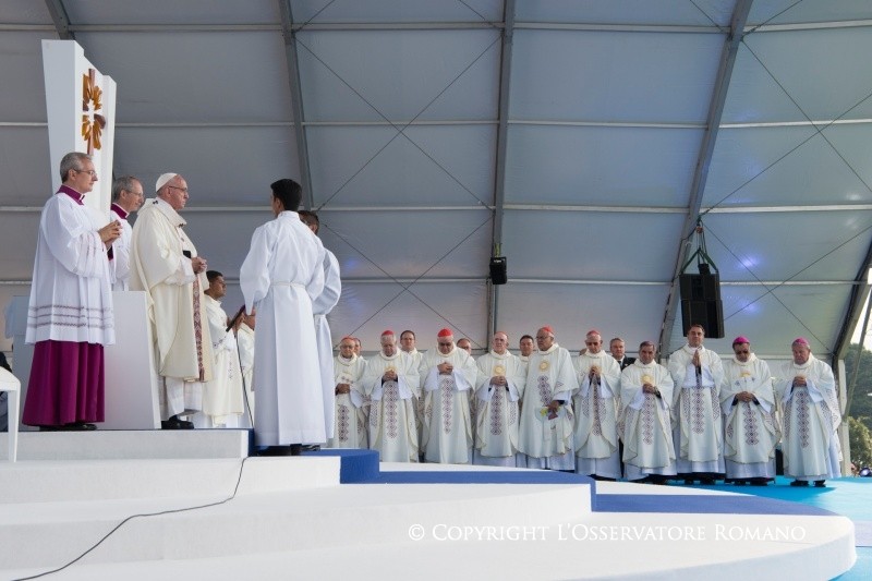 8-Viaggio Apostolico in Colombia: Santa Messa