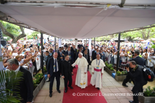 8-Viagem Apostólica à Colômbia: Bênção da pedra fundamental das casas para os sem-teto e da Obra Talitha Qum 