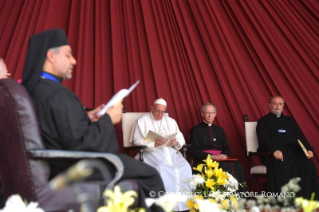 14-Viaje apostólico a Egipto: Encuentro de oración con el clero, religiosos, religiosas y seminaristas
