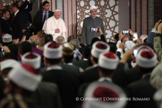 2-Viaje apostólico a Egipto: A los participantes en la Conferencia Internacional para la Paz