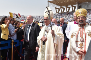 6-Apostolic Journey to Egypt: Holy Mass