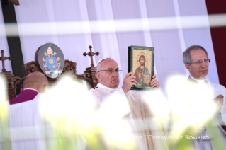 9-Apostolic Journey to Egypt: Holy Mass