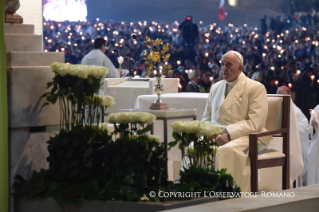 7-Peregrinação a Fátima: Bênção das velas na Capelinha das Aparições