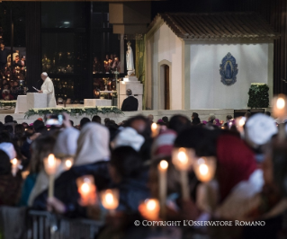 20-Pellegrinaggio a Fátima: Benedizione delle candele 