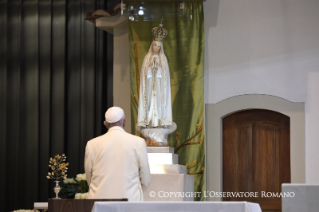 5-Pilgrimage to F&#xe1;tima: Blessing of the candles at the Chapel of the Apparitions