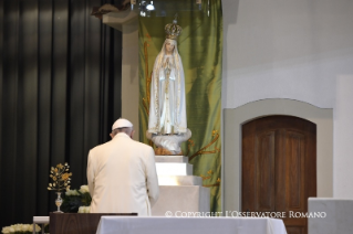 6-Pilgerreise nach Fatima: Segnung der Kerzen