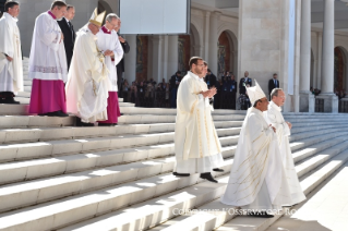 6-Pilgerreise nach Fatima: Heilige Messe mit Heiligsprechung der Seligen Francisco Marto und Jacinta Marto