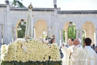 16-Peregrinación a Fátima: Santa Misa con el rito de canonización de los beatos Francisco y Jacinta Marto 