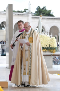 24-Peregrinación a Fátima: Santa Misa con el rito de canonización de los beatos Francisco y Jacinta Marto 