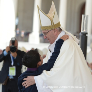 18-Pilgrimage to F&#xe1;tima: Holy Mass and rite of Canonization of Blesseds Francisco Marto and Jacinta Marto