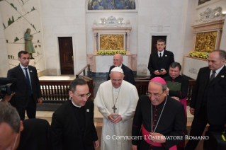 4-Peregrinación a Fátima: Santa Misa con el rito de canonización de los beatos Francisco y Jacinta Marto 