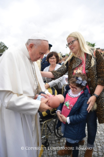 4-Pilgrimage to F&#xe1;tima: Prayer during the visit at the Chapel of the Apparitions