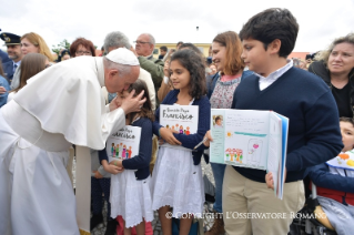 10-Pilgrimage to F&#xe1;tima: Prayer during the visit at the Chapel of the Apparitions