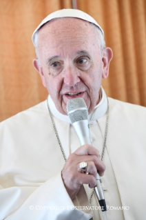 1-Pilgrimage to F&#xe1;tima: Greeting to journalists on the flight from Rome to Portugal