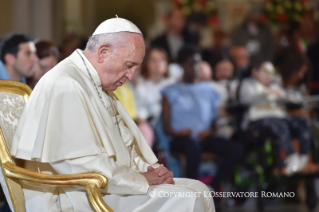 0-Pastoral Visit to Genoa: Encounter with young people of the Diocesan Mission