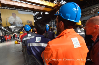 10-Visita pastoral a G&#xe9;nova: Encuentro con el mundo del trabajo en la planta sider&#xfa;rgica