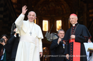 12-Visita Pastorale: Incontro con i Vescovi della Liguria, Clero, Seminaristi e Religiosi della Regione, Collaboratori Laici della Curia, Rappresentanti di altre Confessioni