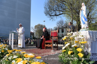 17-Pastoral Visit: Meeting with residents of the Forlanini Quarter