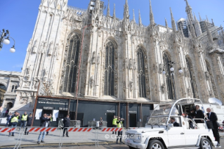 10-Pastoral Visit: Meeting with priests and consecrated persons gathered in the Duomo