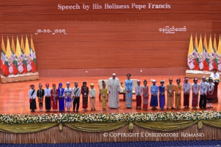 2-Apostolische Reise nach Myanmar: Begegnung mit Vertretern der Regierung, der Zivilgesellschaft und mit dem Diplomatischen Korps