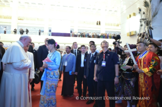 23-Viaggio Apostolico in Myanmar: Incontro con le Autorità, con la Società civile e con il Corpo Diplomatico  